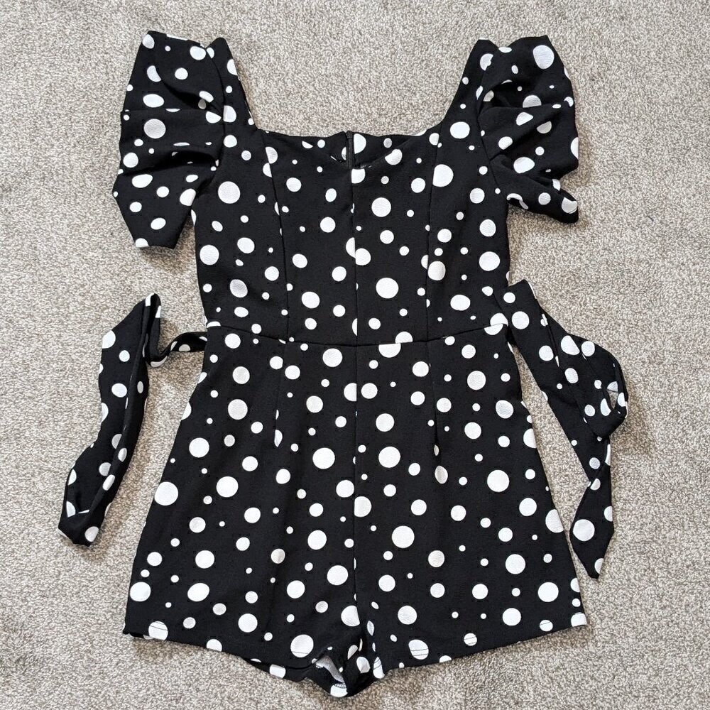 SHEIN, Black w White Dots, Short Puffy Sleeves, Short Knit Romper; Size M